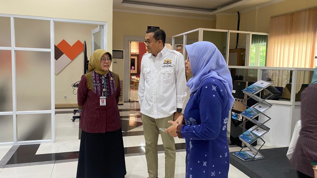 Lakukan Penilaian Kinerja, Kadin Jateng Apresiasi DPMPTSP sebagai Wajah Investasi Daerah